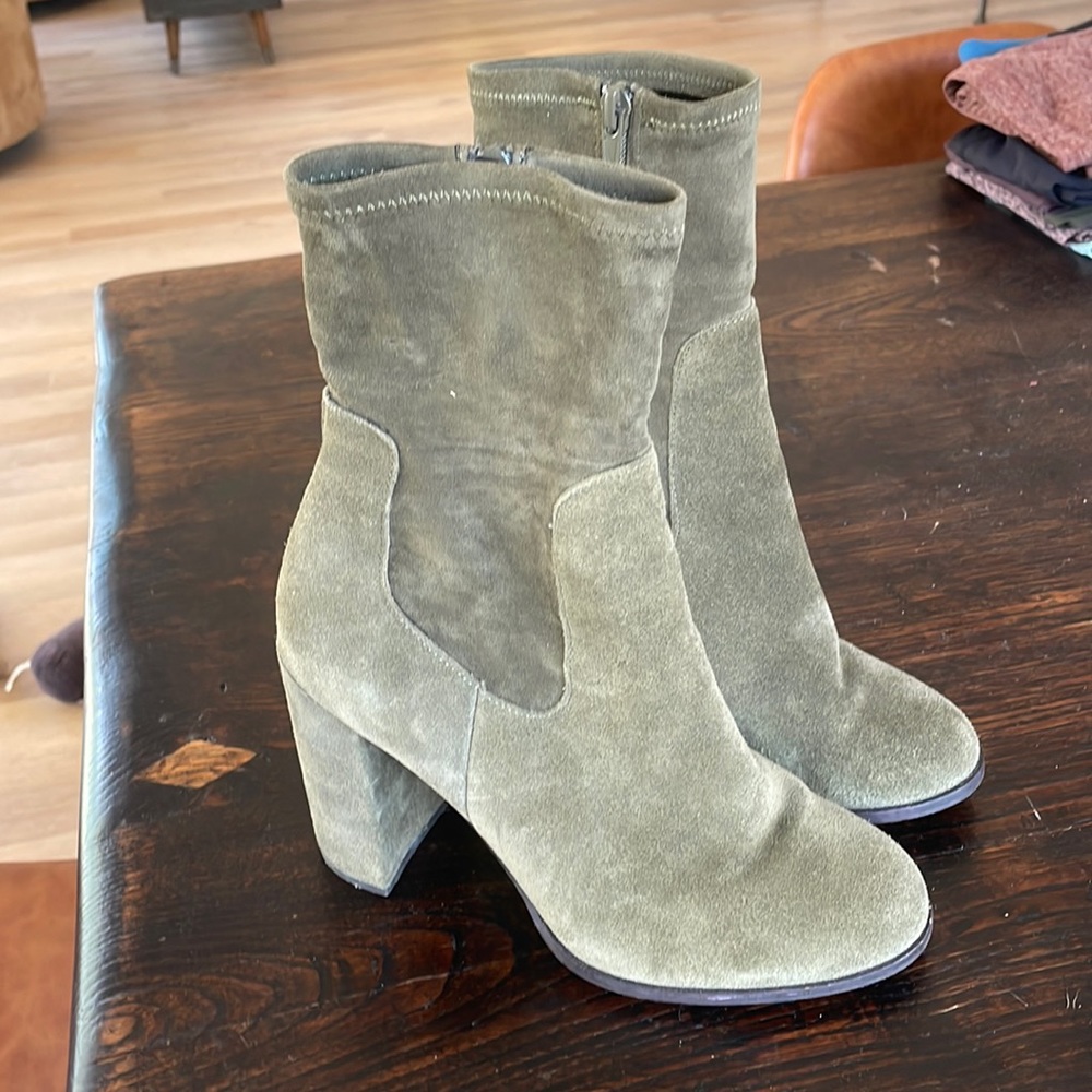 Chinese Laundry green suede heeled boot